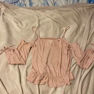 Blush pink long sleeve off the shoulder top, American eagle, size medium